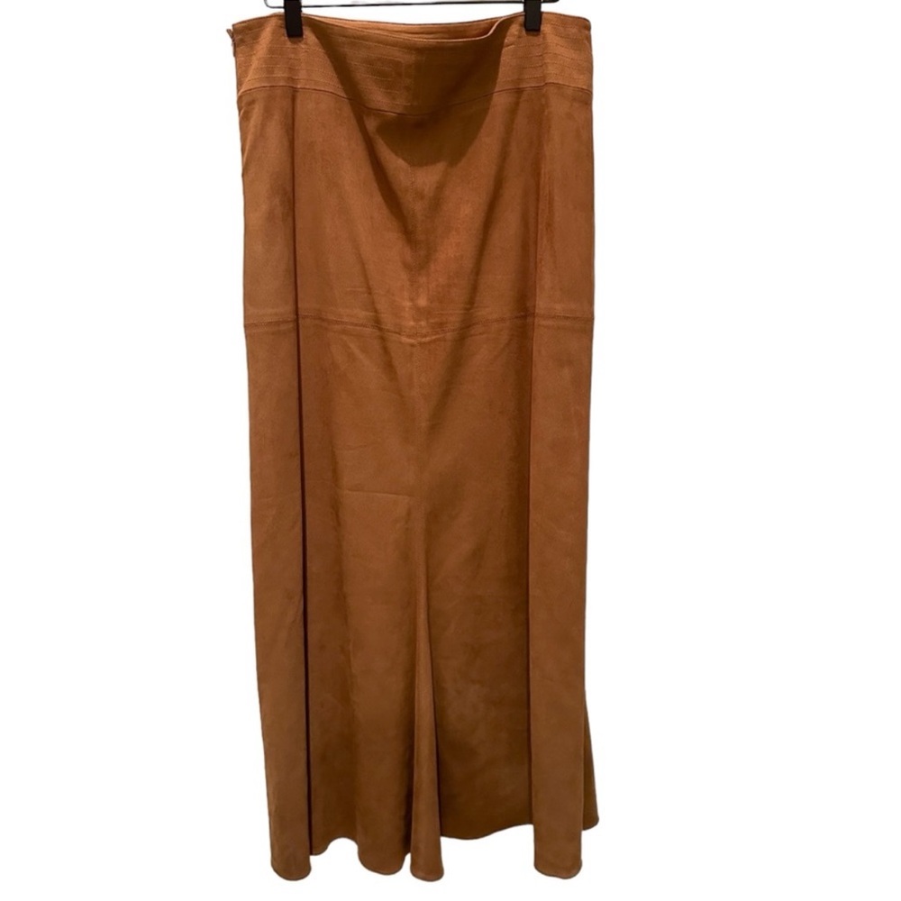 New!! BCBG Tan Maxi Pencil Skirt for Casual Work - Picture 4 of 9